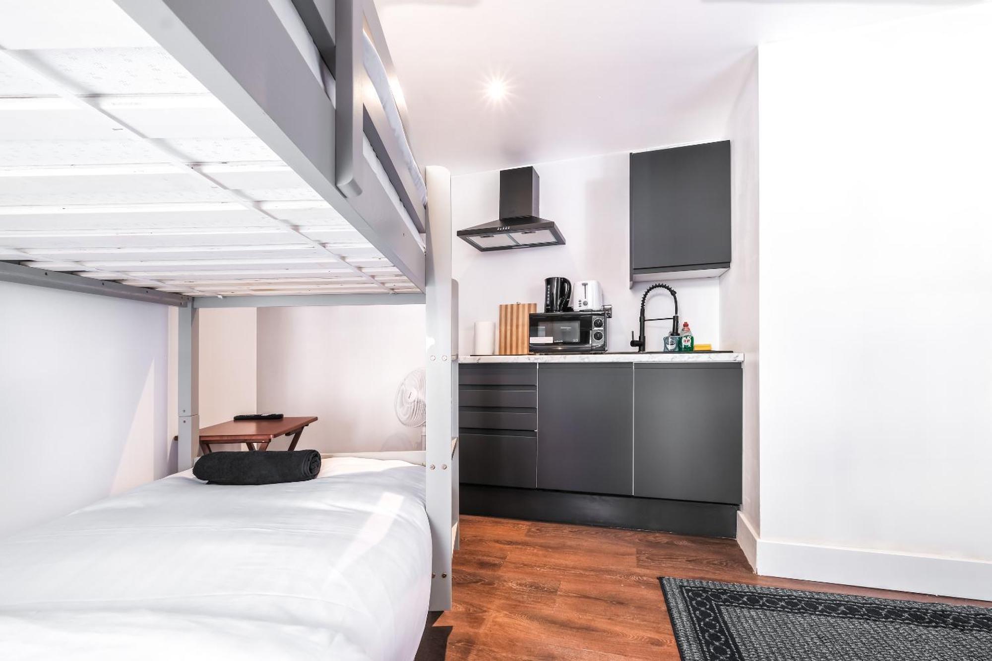 Piccadilly Dreams 1Br Sleep 4 Retreat Vrf Apartment Londra Exterior foto